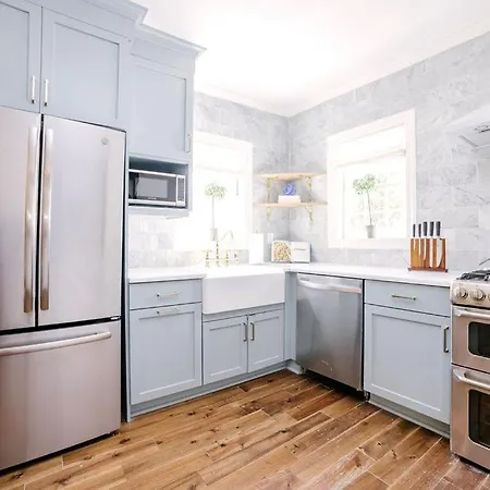 Guesthouse Charleston East 42 A & B
